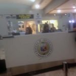 Control de pasaportes en Cebú (Filipinas)
